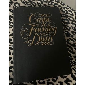 NWT GOLD FOIL CARPE DIEM JOURNAL
